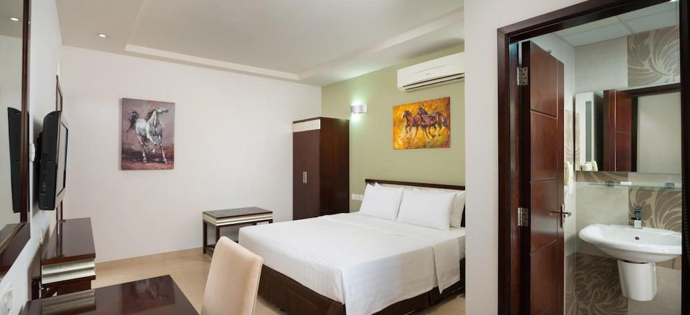 Centara Life Muscat Dunes Hotel Εξωτερικό φωτογραφία
