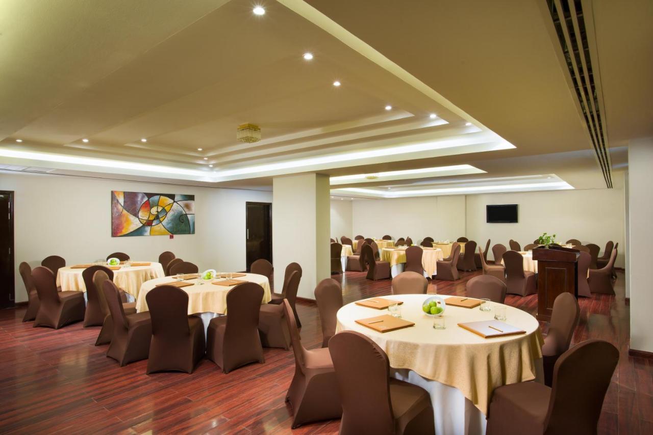 Centara Life Muscat Dunes Hotel Εξωτερικό φωτογραφία
